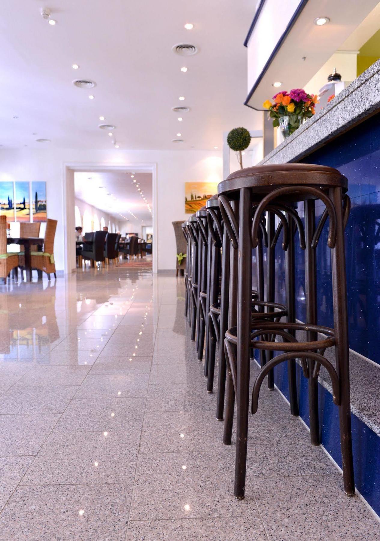 Alpha Hotel Garni Dietzenbach Kültér fotó